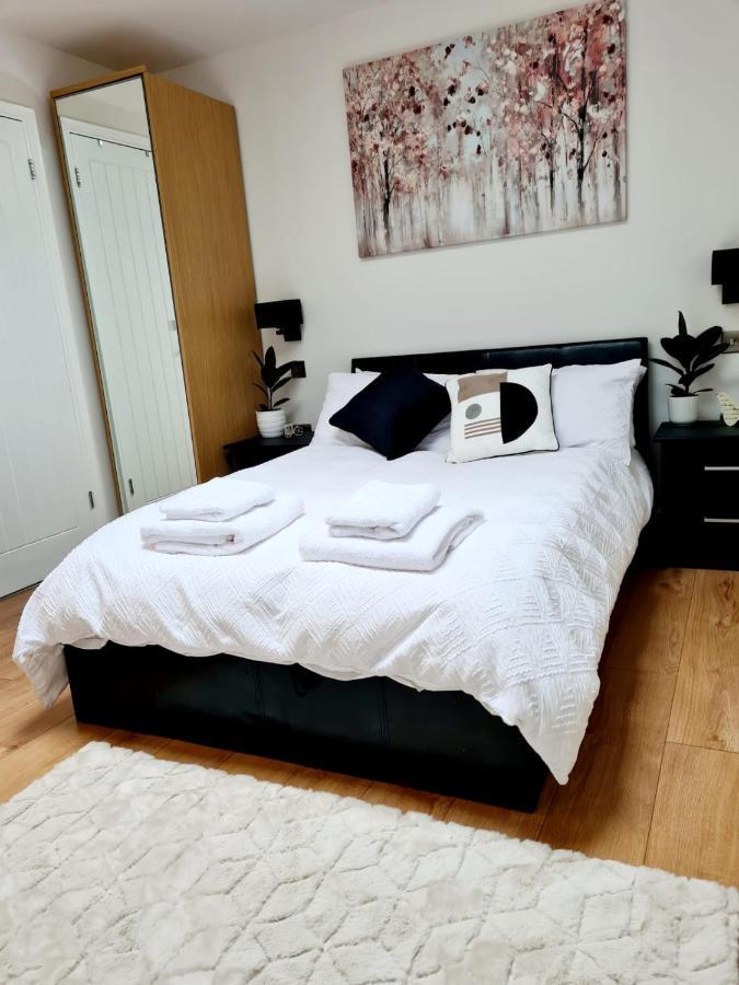 Canterbury Romantic Modern Home Goodnestone  Bagian luar foto